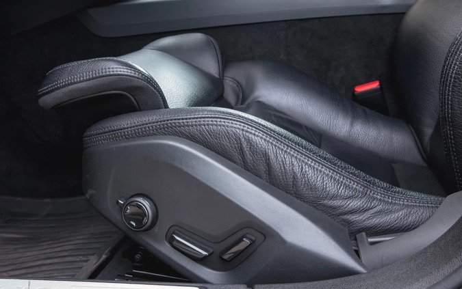 Volvo S60 cena 150000 przebieg: 91000, rok produkcji 2020 z Nowy Staw małe 301